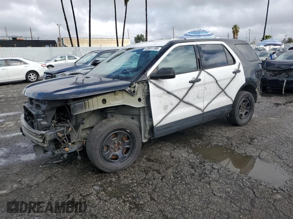 2017 Ford Police Interceptor Utility z VIN 1FM5K8AR6HGB33761, wystawiony jako Copart lot #43651195 z przebiegiem Nie podano mil oraz Tytuł czysty. Historia ofert i sprzedaży dostępna na DreamBid. Obrazek 1.