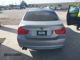 2010 BMW 3 Series 328i with VIN WBAPH7G52ANM47948, listed as a IAAI auction lot 41629774 with 161,027 mi miles and . Bid and sale history available at carsss.com. Image 16.