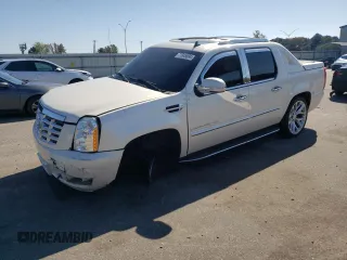2008 Cadillac Escalade EXT z VIN 3GYFK62868G121336, wystawiony jako Copart lot #77845894 z przebiegiem 234 132 mil mil oraz Szkoda całkowita • Salvage title. Historia ofert i sprzedaży dostępna na DreamBid. Obrazek 1.