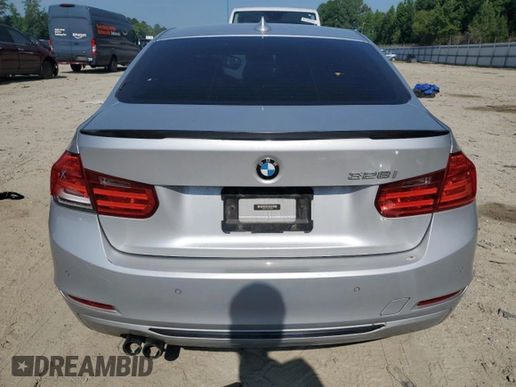 2012 BMW 3 Series 328i with VIN WBA3C1C58CF430522, listed as a Copart auction lot 62267775 with 149,473 mi miles and Clean title. Bid and sale history available at DreamBid. Image 6.