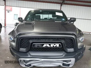 2017 Ram 1500 Rebel z VIN 1C6RR7YT0HS593919, wystawiony jako IAAI lot #41450337 z przebiegiem 164 024 mil mil oraz . Historia ofert i sprzedaży dostępna na DreamBid. Obrazek 12.