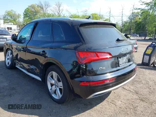 2018 Audi Q5 Premium with VIN WA1ANAFY4J2003668, listed as a IAAI auction lot 42167687 with 140,548 mi miles and . Bid and sale history available at DreamBid. Image 3.