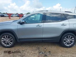 2023 GMC Terrain SLT z VIN 3GKALVEG9PL181616, wystawiony jako IAAI lot #42338137 z przebiegiem 44 400 mil mil oraz . Historia ofert i sprzedaży dostępna na DreamBid. Obrazek 14.