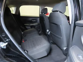 2024 Honda HR-V LX with VIN 3CZRZ1H3XRM709153, listed as a Copart auction lot 42566485 with 38,500 mi miles and Salvage Title. Bid and sale history available at carsss.com. Image 6.