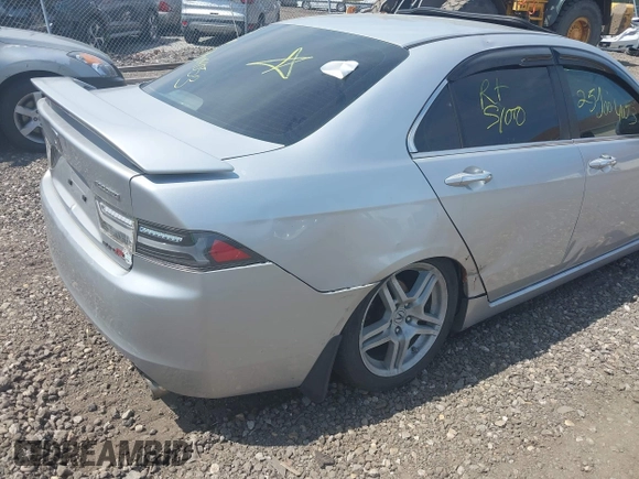 2004 Acura TSX with VIN JH4CL95894C024095, listed as a IAAI auction lot 42101211 with Not provided miles and . Bid and sale history available at DreamBid. Image 4.