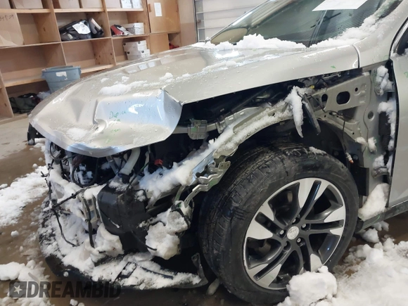 2018 Buick Regal Essence with VIN W04GV8SX0J1094167, listed as a IAAI auction lot 41845416 with 100,091 mi miles and . Bid and sale history available at DreamBid. Image 6.