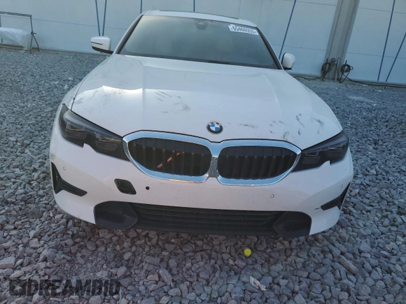 2020 BMW 3 Series 330i with VIN 3MW5R1J01L8B09509, listed as a Copart auction lot 55460555 with 123,720 mi miles and Clean Title. Bid and sale history available at DreamBid. Image 5.