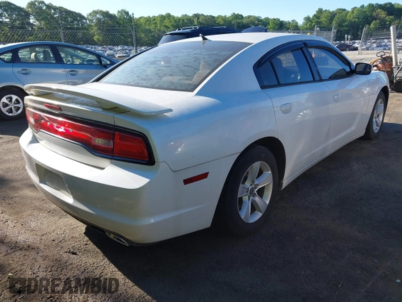 2013 Dodge Charger SE z VIN 2C3CDXBG9DH543633, wystawiony jako IAAI lot #42348195 z przebiegiem 139 059 mil mil oraz . Historia ofert i sprzedaży dostępna na DreamBid. Obrazek 4.