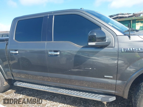 2015 Ford F-150 XLT with VIN 1FTEW1EG0FKE59929, listed as a IAAI auction lot 42161771 with 189,933 mi miles. Bid and sale history available at carsss.com. Image 13.