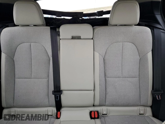 2020 Volvo XC40 Momentum with VIN YV4162UK2L2301157, listed as a Copart auction lot 50737225 with 45,666 mi miles and Salvage Title. Bid and sale history available at DreamBid. Image 10.