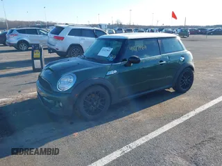2012 MINI Hardtop S с VIN WMWSV3C5XCTY29340, выставлен на аукционе IAAI как лот 41617869 с пробегом 162 676 миль миль и . История ставок и продаж доступна на DreamBid. Изображение 2.
