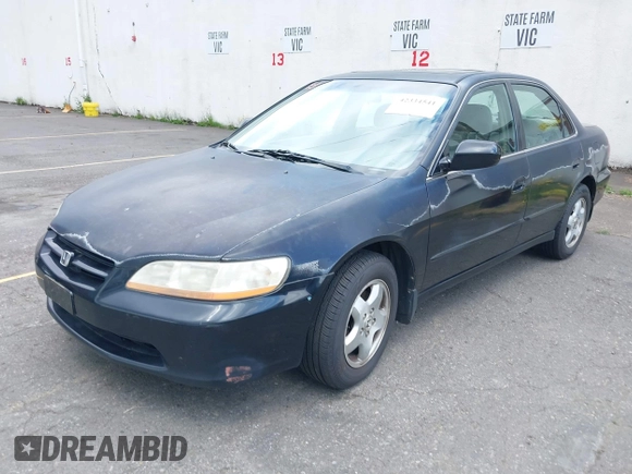 2000 Honda Accord EX с VIN 1HGCG1659YA018277, выставлен на аукционе IAAI как лот 42334541 с пробегом 243 362 миль миль и . История ставок и продаж доступна на DreamBid. Изображение 17.