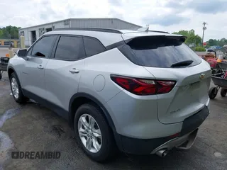 2020 Chevrolet Blazer LT z VIN 3GNKBBRA0LS717044, wystawiony jako IAAI lot #42125519 z przebiegiem 111 685 mil mil oraz . Historia ofert i sprzedaży dostępna na DreamBid. Obrazek 3.