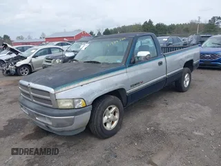 1997 Dodge 1500 z VIN 1B7HC16Y7VS271114, wystawiony jako IAAI lot #41929789 z przebiegiem 176 504 mil mil oraz . Historia ofert i sprzedaży dostępna na DreamBid. Obrazek 2.