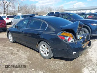 2008 Nissan Altima 2.5 with VIN 1N4AL21E68N502789, listed as a IAAI auction lot 41865109 with 182,407 mi miles. Bid and sale history available at carsss.com. Image 3.