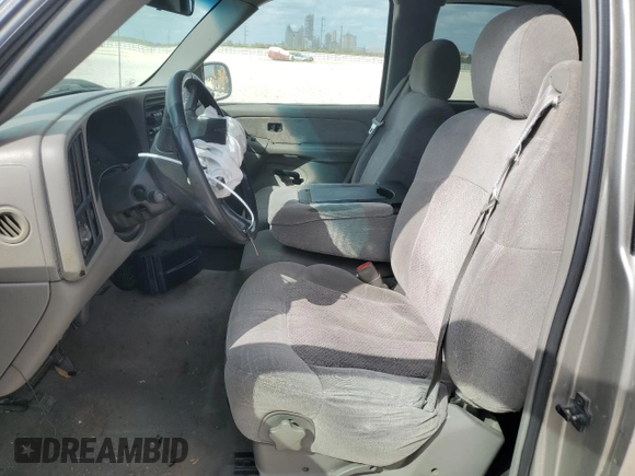 2000 Chevrolet Silverado 1500 with VIN 2GCEC19W6Y1189862, listed as a Copart auction lot 80524424 with 303,051 mi miles and Salvage Title. Bid and sale history available at DreamBid. Image 7.