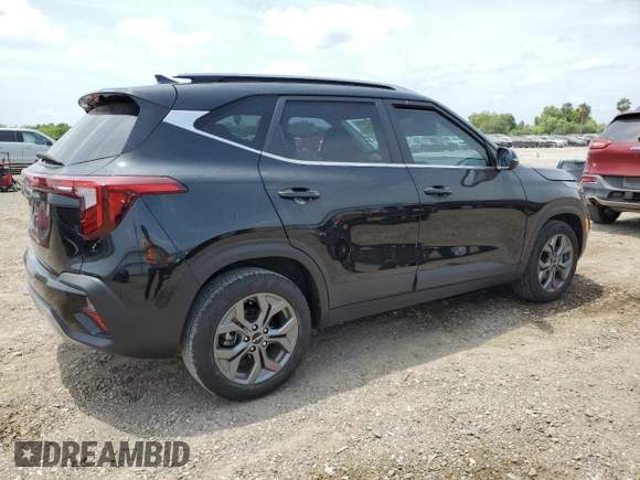 2024 Kia Seltos S z VIN KNDEU2AA9R7573853, wystawiony jako Copart lot #55622655 z przebiegiem 6 163 mil mil oraz Szkoda całkowita • Salvage title. Historia ofert i sprzedaży dostępna na DreamBid. Obrazek 3.