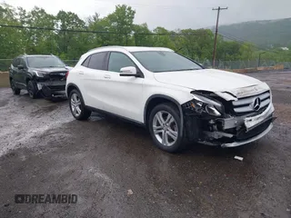 2017 Mercedes-Benz GLA 250 z VIN WDCTG4EB4HJ350354, wystawiony jako IAAI lot #42250349 z przebiegiem 71 658 mil mil oraz . Historia ofert i sprzedaży dostępna na DreamBid. Obrazek 1.