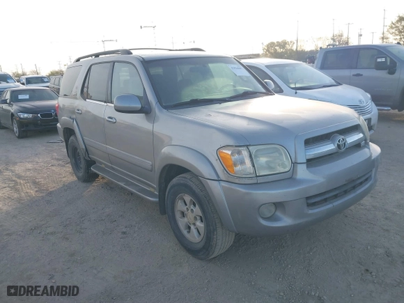 2005 Toyota Sequoia SR5 with VIN 5TDZT34AX5S260090, listed as a IAAI auction lot 41826887 with 231,033 mi miles. Bid and sale history available at carsss.com. Image 1.