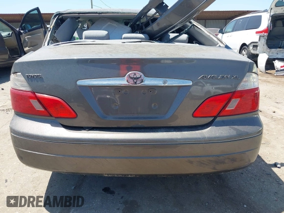 2004 Toyota Avalon XL z VIN 4T1BF28B24U345341, wystawiony jako IAAI lot #41998280 z przebiegiem Nie podano mil oraz . Historia ofert i sprzedaży dostępna na DreamBid. Obrazek 16.