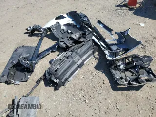 2024 BMW i5 M60 z VIN WBY43FK04RCR72042, wystawiony jako Copart lot #70827834 z przebiegiem 898 mil mil oraz Szkody całkowita. Historia ofert i sprzedaży dostępna na DreamBid. Obrazek 12.