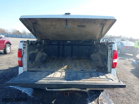2007 Ford F-150 XLT with VIN 1FTPW14V57KD01256, listed as a IAAI auction lot 41672187 with 322,107 mi miles. Bid and sale history available at carsss.com. Image 17.