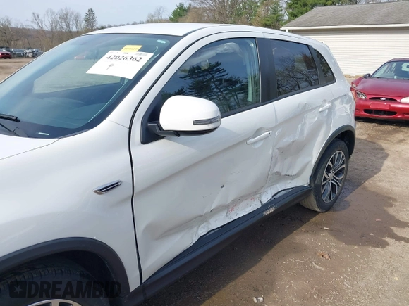 2019 Mitsubishi Outlander ES z VIN JA4AP3AU6KU018494, wystawiony jako IAAI lot #42026362 z przebiegiem 41 146 mil mil oraz . Historia ofert i sprzedaży dostępna na DreamBid. Obrazek 17.