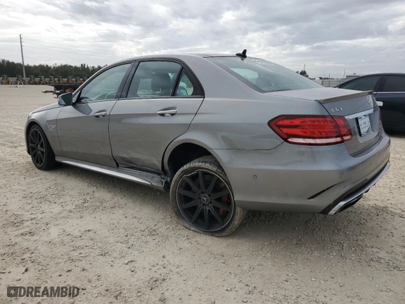 2015 Mercedes-Benz E-Class E 63 AMG S-Model with VIN WDDHF7GB6FB093272, listed as a Copart auction lot 75039284 with 84,832 mi miles and Salvage Title. Bid and sale history available at carsss.com. Image 2.