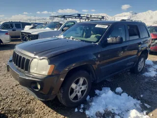 2005 Jeep Grand Cherokee Laredo with VIN 1J4HR48N15C578527, listed as a Copart auction lot 49726905 with 211,974 mi miles and Clean Title. Bid and sale history available at carsss.com. Image 1.