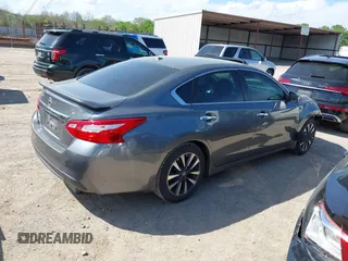 2016 Nissan Altima SV with VIN 1N4AL3AP4GC142536, listed as a IAAI auction lot 41964591 with 52,469 mi miles and . Bid and sale history available at DreamBid. Image 4.