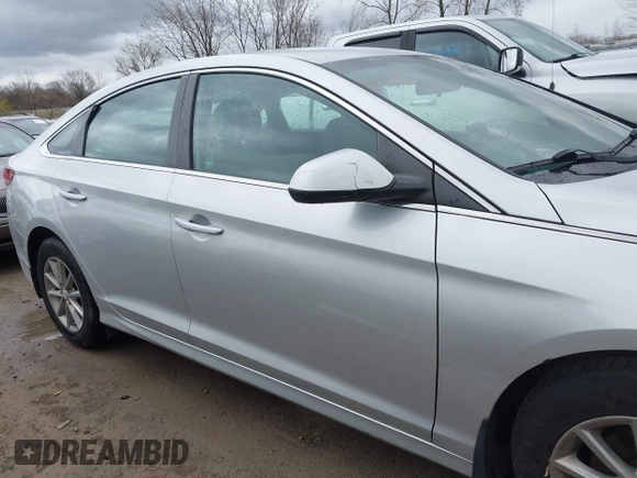 2018 Hyundai Sonata SE with VIN 5NPE24AF8JH682138, listed as a IAAI auction lot 42024533 with 69,462 mi miles and . Bid and sale history available at carsss.com. Image 12.