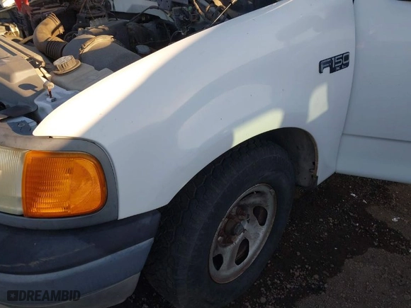 2004 Ford F-150 Heritage XL with VIN 2FTRF17224CA93993, listed as a IAAI auction lot 41676653 with 1 mi miles. Bid and sale history available at carsss.com. Image 6.