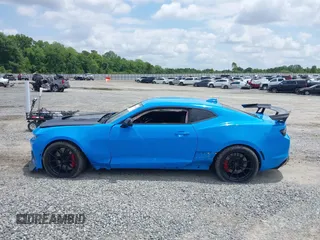 2022 Chevrolet Camaro ZL1 z VIN 1G1FJ1R62N0118359, wystawiony jako IAAI lot #42146460 z przebiegiem 25 274 mil mil oraz . Historia ofert i sprzedaży dostępna na DreamBid. Obrazek 15.