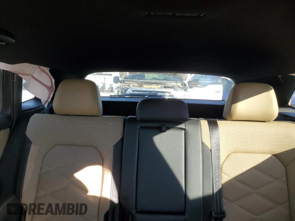2024 Volkswagen Atlas SE with VIN 1V2DE2CA3RC244772, listed as a Copart auction lot 81523574 with 7,369 mi miles and Salvage title. Bid and sale history available at DreamBid. Image 10.