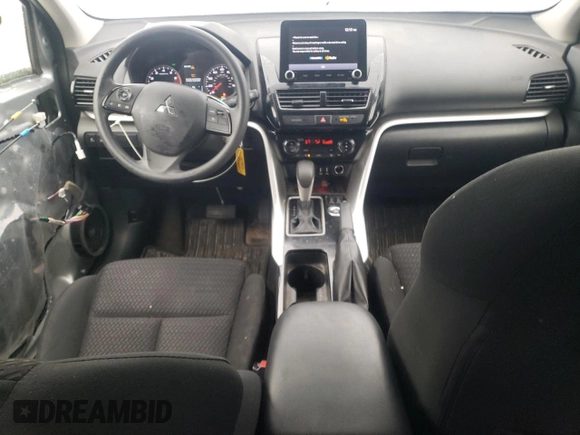 2023 Mitsubishi Eclipse Cross LE z VIN JA4ATVAA1PZ012741, wystawiony jako Copart lot #86363484 z przebiegiem 28 583 mil mil oraz Szkoda całkowita • Salvage title. Historia ofert i sprzedaży dostępna na DreamBid. Obrazek 8.