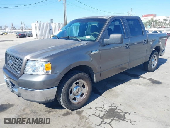 2005 Ford F-150 XLT с VIN 1FTRW12W55KD46912, выставлен на аукционе IAAI как лот 42098078 с пробегом 167 819 миль миль и . История ставок и продаж доступна на DreamBid. Изображение 2.