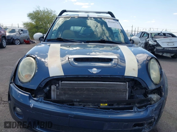 2010 MINI Hardtop with VIN WMWMF3C52ATZ25692, listed as a IAAI auction lot 42228774 with 137,827 mi miles and . Bid and sale history available at DreamBid. Image 13.