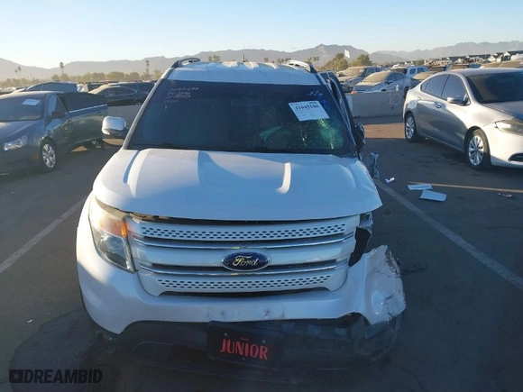 2015 Ford Explorer Limited with VIN 1FM5K7F83FGC25501, listed as a IAAI auction lot 41045180 with 110,230 mi miles. Bid and sale history available at carsss.com. Image 11.
