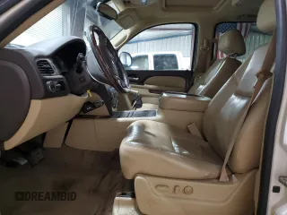2010 GMC Yukon XL Denali with VIN 1GKUKMEF0AR286093, listed as a Copart auction lot 50470155 with 223,713 mi miles and Clean Title. Bid and sale history available at carsss.com. Image 7.
