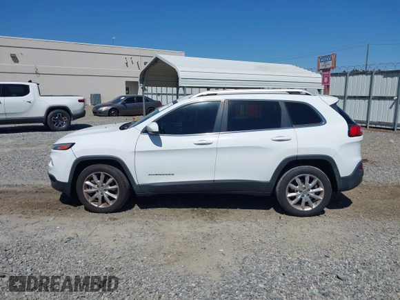 2015 Jeep Cherokee Limited with VIN 1C4PJLDS0FW505714, listed as a IAAI auction lot 42051526 with 82,804 mi miles and . Bid and sale history available at DreamBid. Image 15.