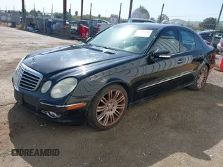 2008 Mercedes-Benz E 350 Luxury z VIN WDBUF56X58B307650, wystawiony jako IAAI lot #42004345 z przebiegiem 140 484 mil mil oraz . Historia ofert i sprzedaży dostępna na DreamBid. Obrazek 18.