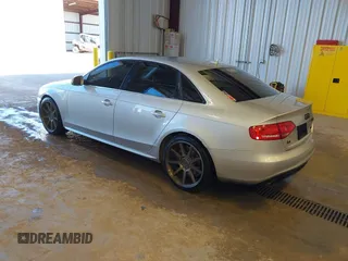 2012 Audi A4 Premium Plus z VIN WAUEFAFL8CN017631, wystawiony jako IAAI lot #41689344 z przebiegiem 170 838 mil mil oraz . Historia ofert i sprzedaży dostępna na DreamBid. Obrazek 3.