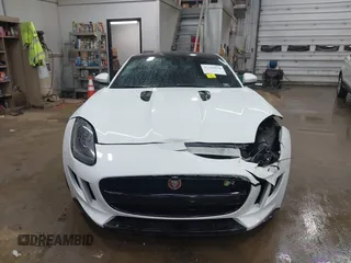 2015 Jaguar F-Type R z VIN SAJWA6DA3FMK21267, wystawiony jako IAAI lot #42116034 z przebiegiem 60 044 mil mil oraz . Historia ofert i sprzedaży dostępna na DreamBid. Obrazek 12.