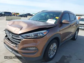 2016 Hyundai Tucson Limited with VIN KM8J33A20GU137662, listed as a IAAI auction lot 41818149 with 120,010 mi miles. Bid and sale history available at carsss.com. Image 18.