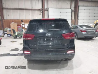 2019 Kia Sorento LX with VIN 5XYPGDA3XKG560440, listed as a IAAI auction lot 41502771 with 114,415 mi miles. Bid and sale history available at carsss.com. Image 17.