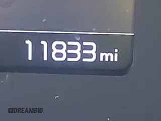 2023 Kia Seltos EX z VIN KNDERCAA3P7459805, wystawiony jako IAAI lot #42192832 z przebiegiem 11 833 mil mil oraz . Historia ofert i sprzedaży dostępna na DreamBid. Obrazek 15.