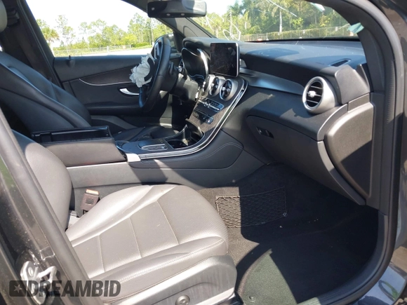 2020 Mercedes-Benz GLC 300 с VIN WDC0G8DB3LF715789, выставлен на аукционе IAAI как лот 42270498 с пробегом 88 882 миль миль и . История ставок и продаж доступна на DreamBid. Изображение 5.