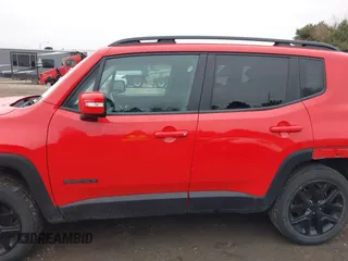 2017 Jeep Renegade Latitude with VIN ZACCJBBBXHPG47418, listed as a IAAI auction lot 41533128 with 123,991 mi miles. Bid and sale history available at carsss.com. Image 15.