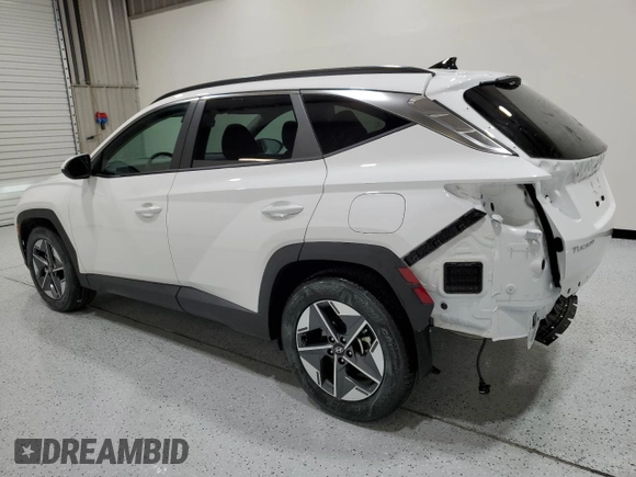 2025 Hyundai Tucson SEL with VIN 5NMJB3DE5SH493392, listed as a Copart auction lot 54365465 with 6,275 mi miles and Clean Title. Bid and sale history available at DreamBid. Image 2.