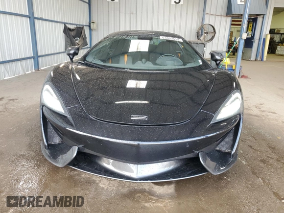 2018 McLaren 570S z VIN SBM13FAA1JW004280, wystawiony jako Copart lot #63609654 z przebiegiem 22 596 mil mil oraz Szkody całkowita. Historia ofert i sprzedaży dostępna na DreamBid. Obrazek 5.